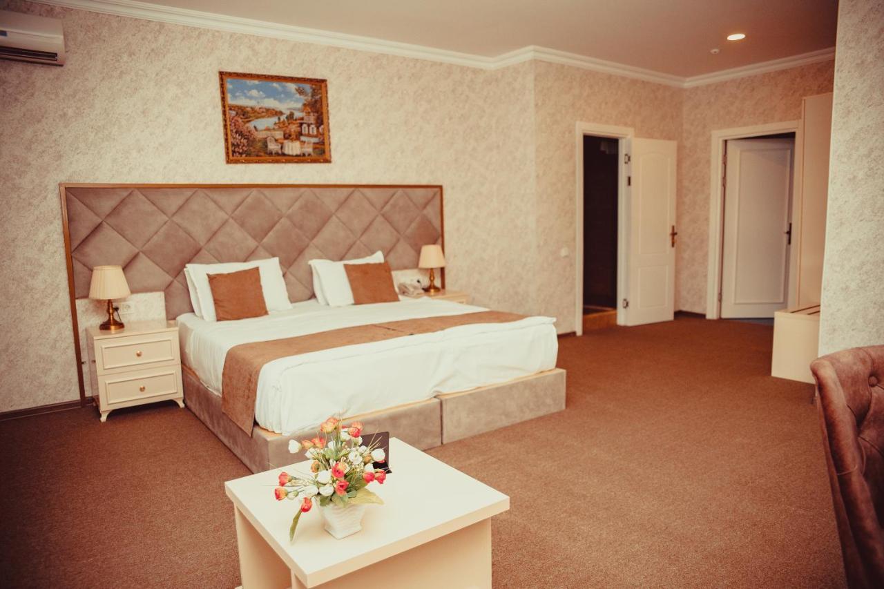 Salam Baku Hotel Buitenkant foto